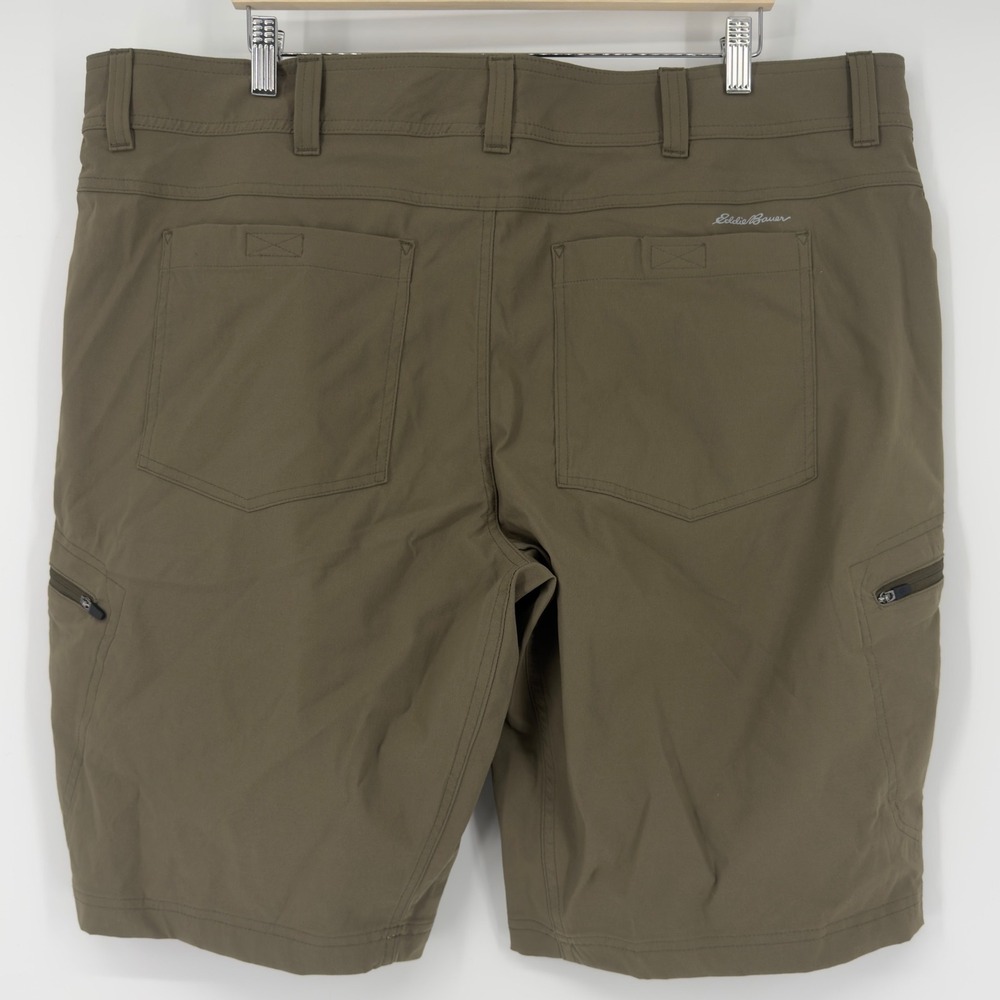NEW Eddie Bauer Guide Pro Shorts Mens 44 First Ascent Stretch Cargo Hiking - Picture 2 of 8